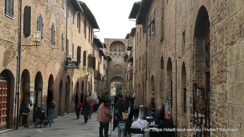 Über San Gimignano - die Stadt der Türme - und die Chianti Weinstraße nach Siena - Historische Altstadt Italien Kultur RSS-Feed Städte Toskana UNESCO Weltkulturerbe Wohnmobil-Touren  143-IMG_20211008_150416-780x440